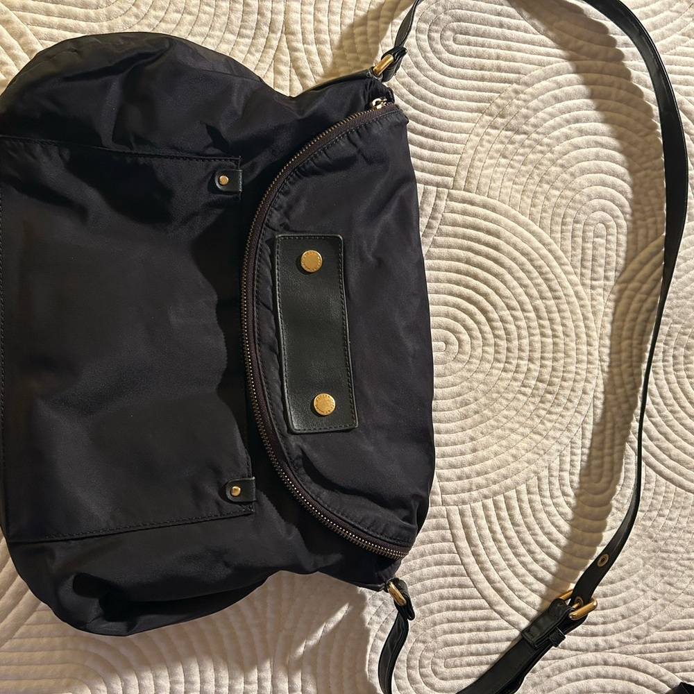 Stylish Black Mark Jacobs nylon messenger bag